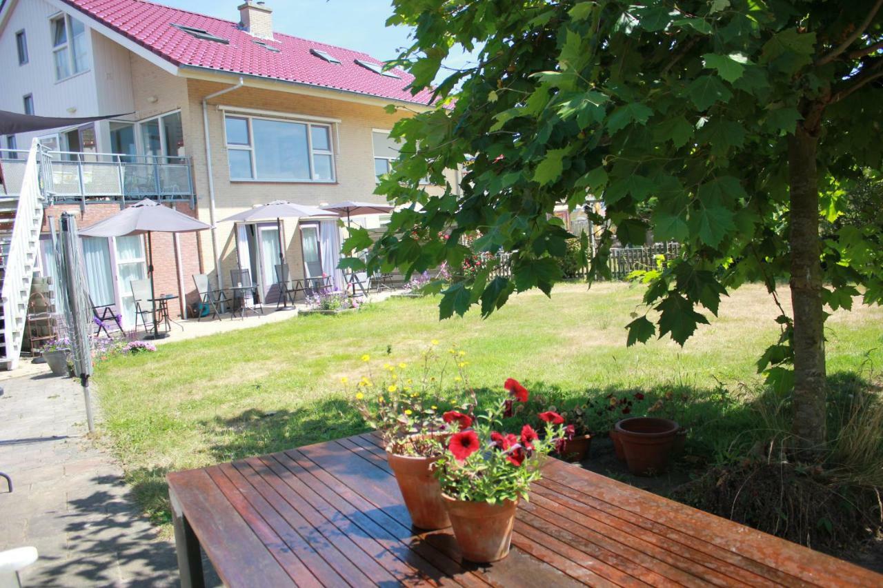 デ・コーフ Bluesheep-Texel Bed & Breakfast エクステリア 写真
